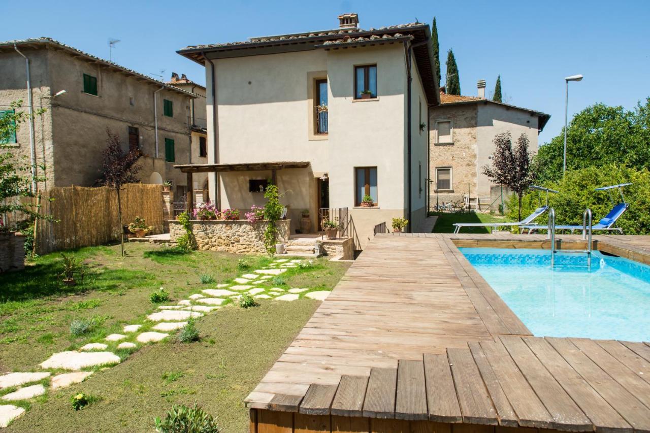 Antica Casa Del Glicine Poggibonsi Exterior foto