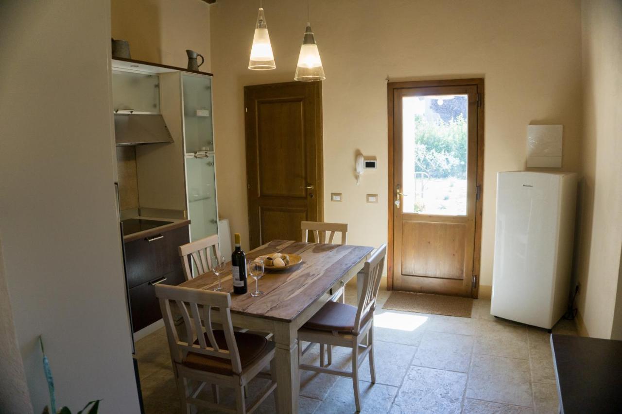Antica Casa Del Glicine Poggibonsi Exterior foto