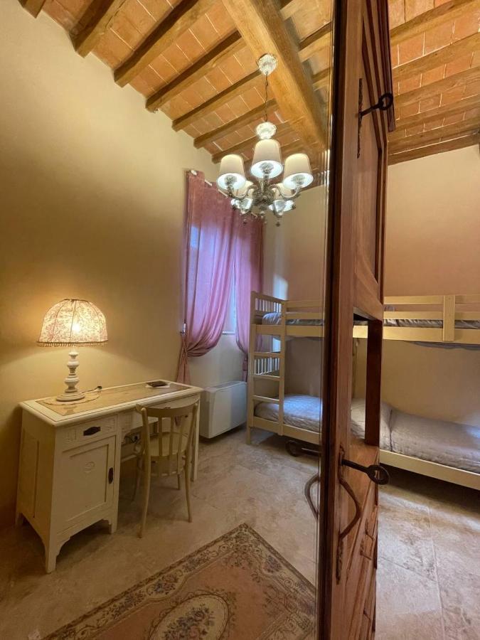 Antica Casa Del Glicine Poggibonsi Exterior foto